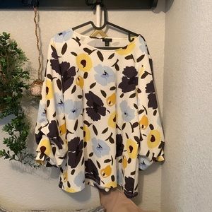 Ann Taylor floral print blouse with puff sleeve in XL 3/4 sleeve